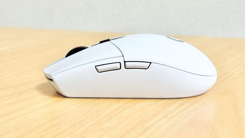 g304の高さ。後部が少し盛り上がっている。