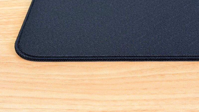 ARTISAN ハヤテ乙 V2のステッチ加工。滑走面より低く縫われている。