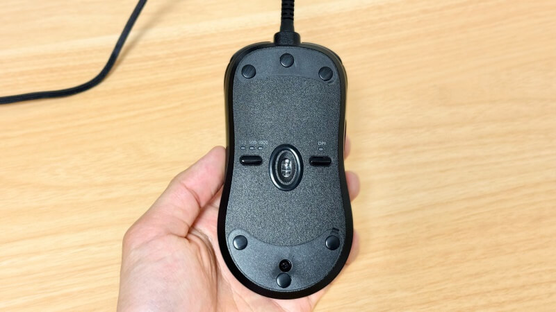 Wallhackのマウスソール、Obsidian Pro。素材は超高分子量ポリエチレン(UPE)。