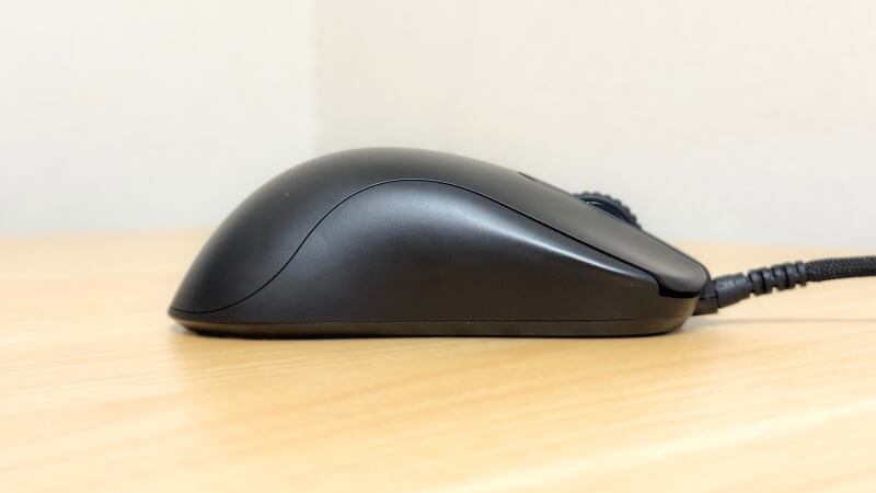 ZA13-Cを右サイドから見た画像。