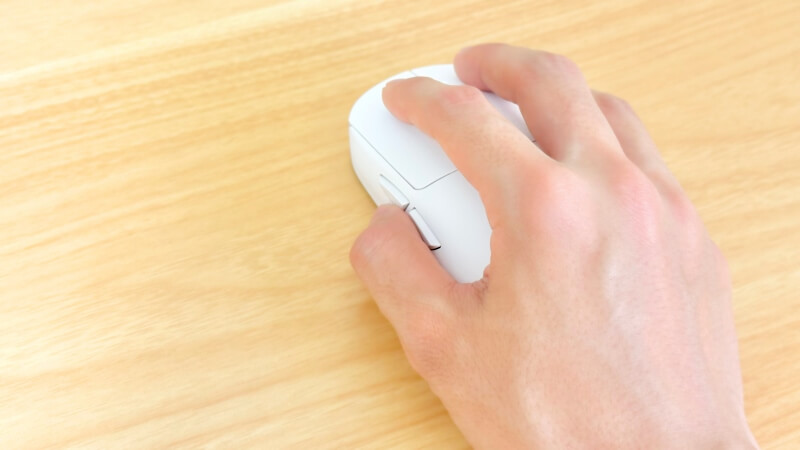 AIM1 時雨のサイドボタンは人によっては押しにくい