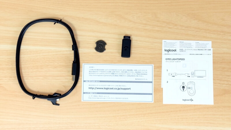 G703hの付属品