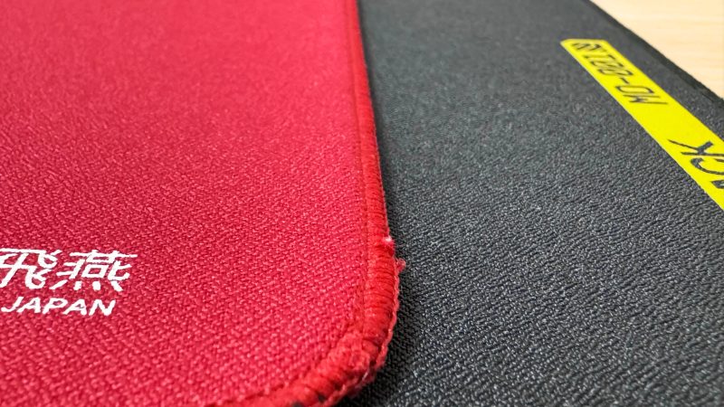 mo-001とartisan 飛燕の比較画像。表面の質感が似ている。
