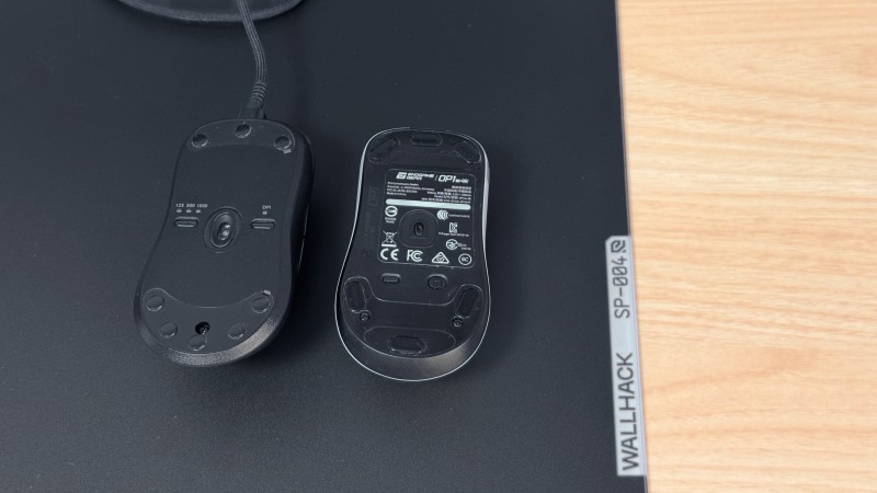 Wallhack SP-004を使い、PTFEソールとUHMW-PEソールの滑りを比較。